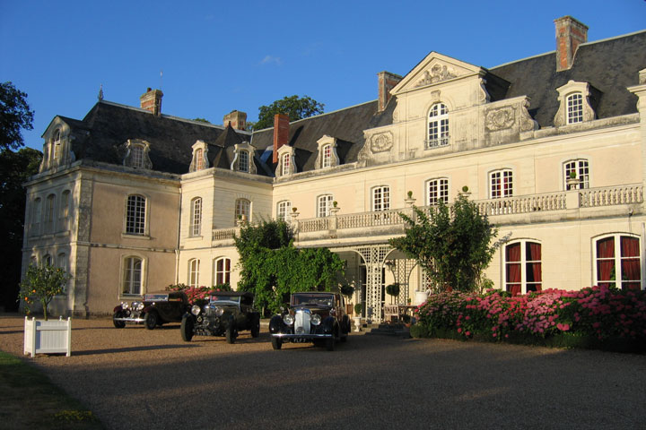 Château des Briottières et voitures de collection : une belle histoire d’amour